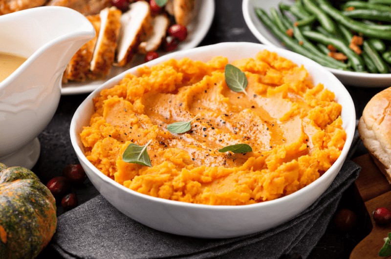 Slow Cooker Cheesy Broccoli Casserole