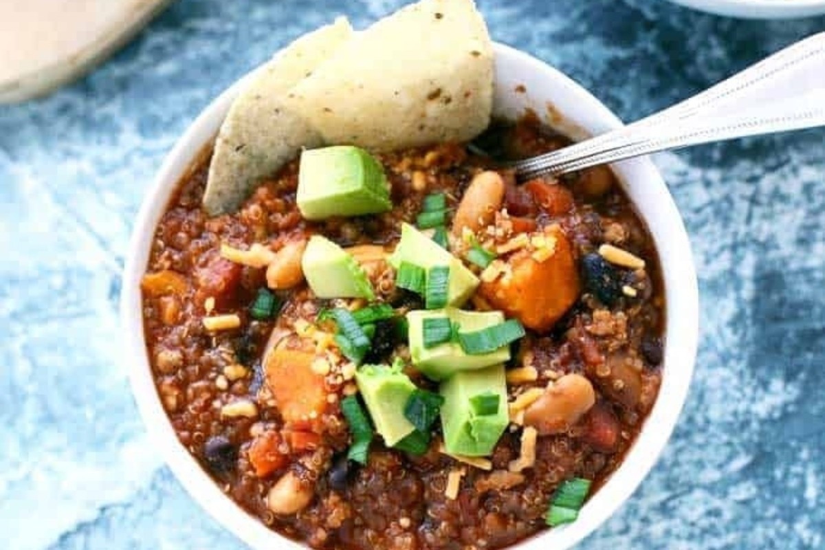 Warm Turkey Quinoa Chili in the Instant Pot