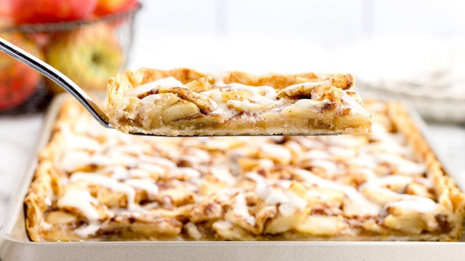 Easy Apple Pie Bars