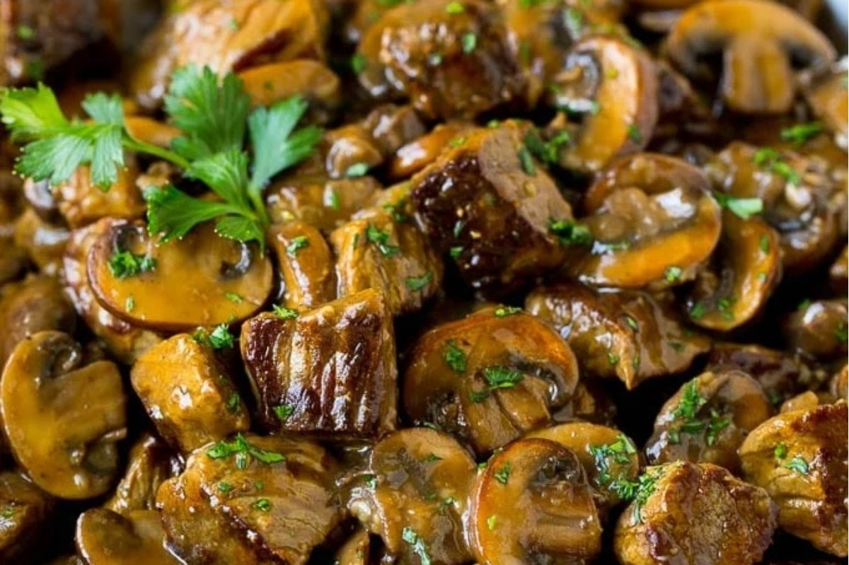 Golden Brown Beef with Mushroom Gravy