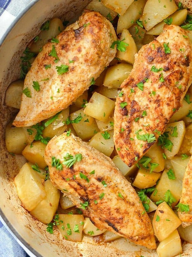 Dutch Oven Chicken and Potato Delight
