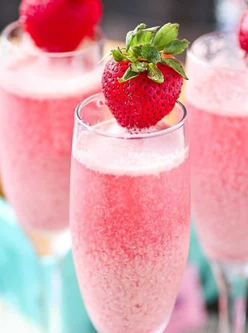 Fruity Prosecco Brunch Cocktail