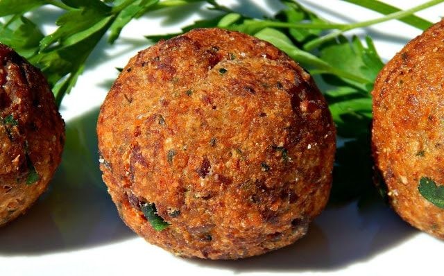 Decadent Cheesy Crawfish Dip Delight