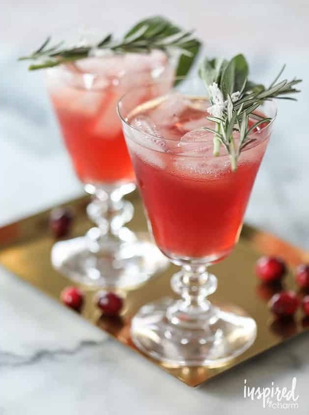 Bourbon & Cranberry Holiday Cheer