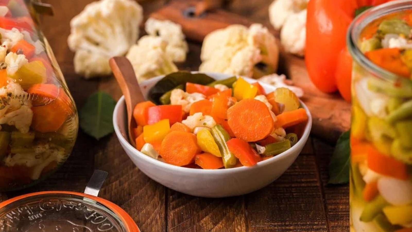 Classic Italian Pickled Vegetable Condiment