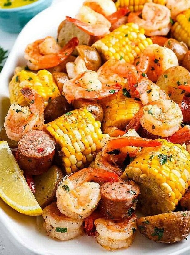 Lemony Shrimp Boil with Smoked Sausage