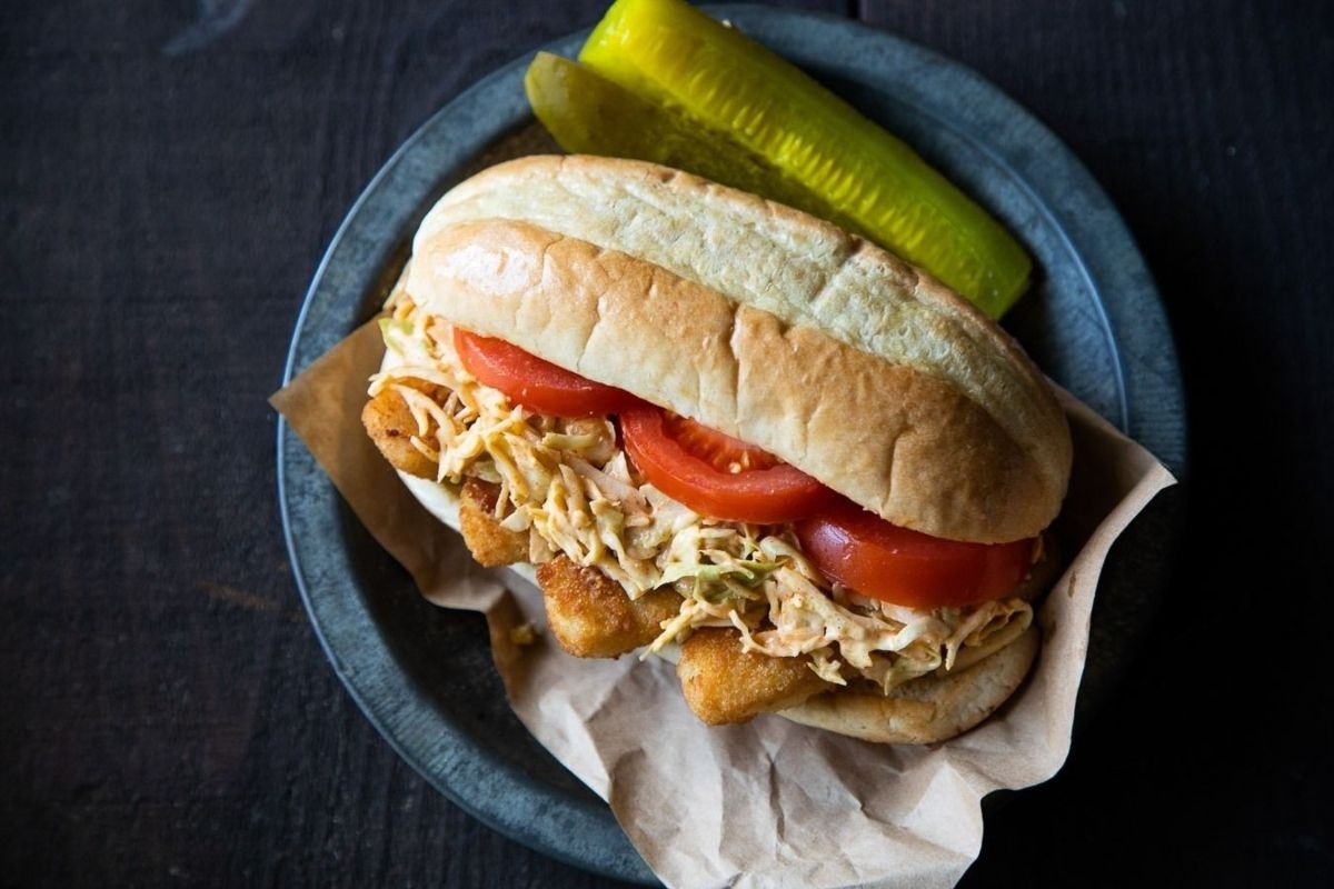 Po’ Boys W. Cajun Coleslaw