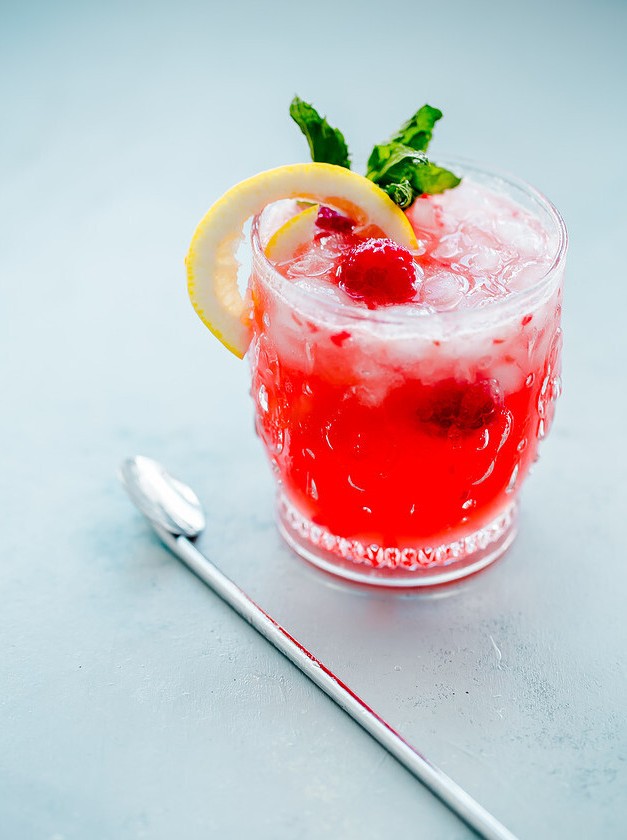 Ginger Fizz Vodka Cocktail Delight