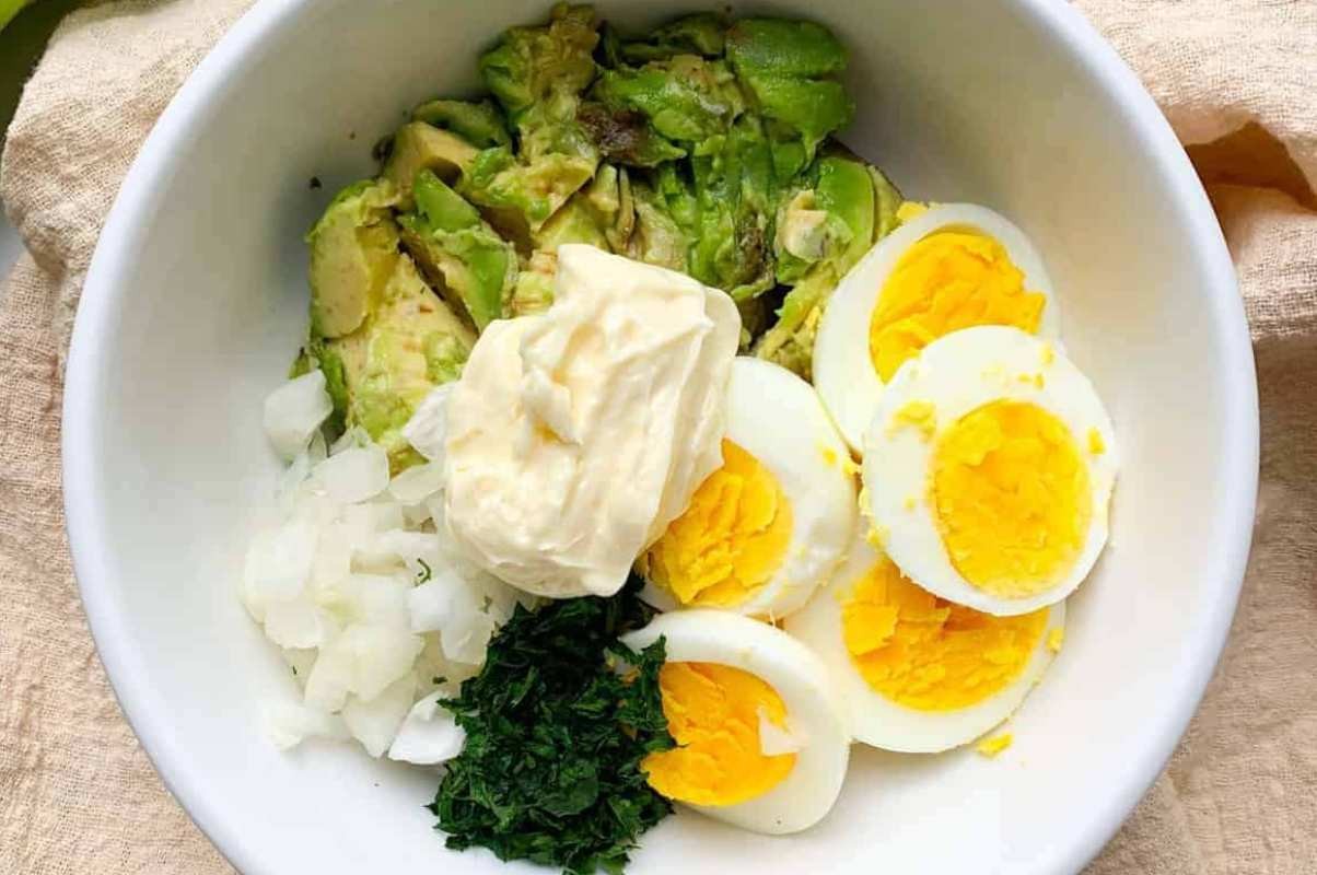 Avocado Boosted Whole30 Egg Delight
