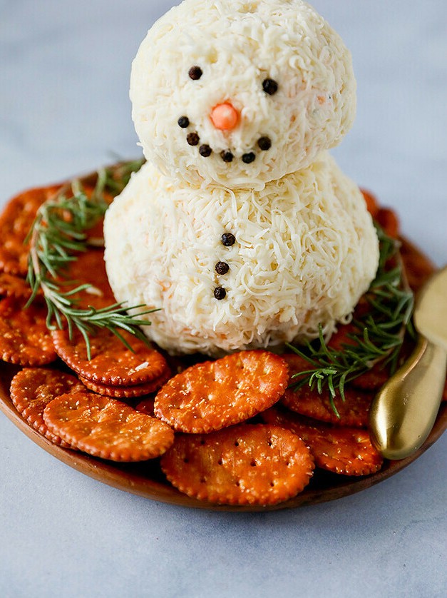 Creamy Cheddar Snowman Cheese Delight