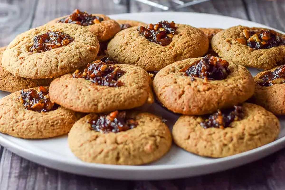 Sweet Date Treats with Crunchy Nuts