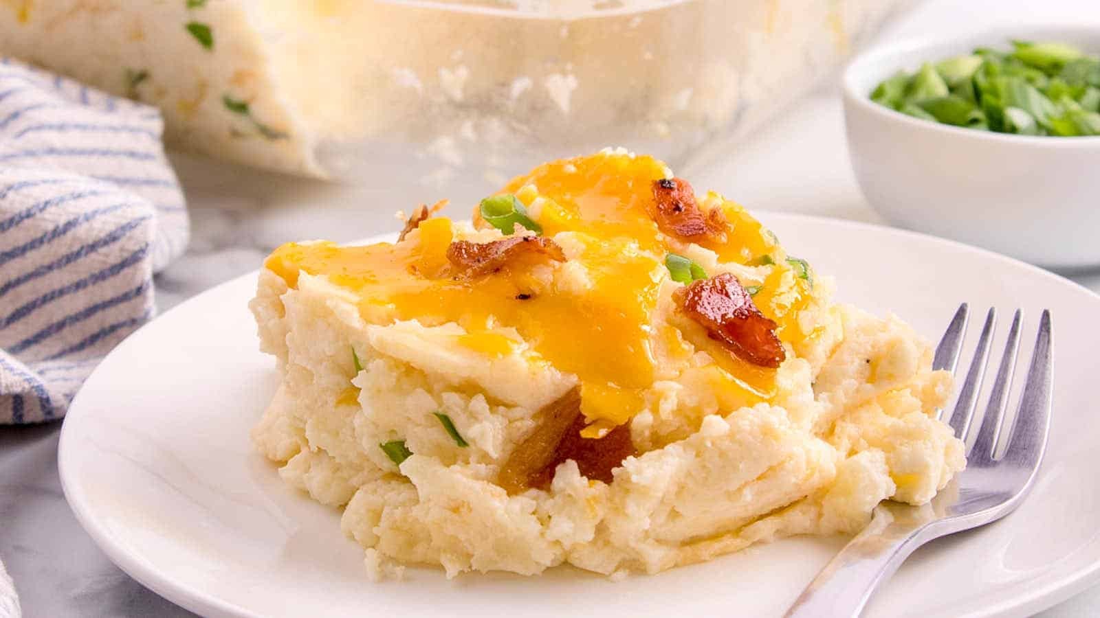 Creamy Potato Casserole with Crispy Bacon