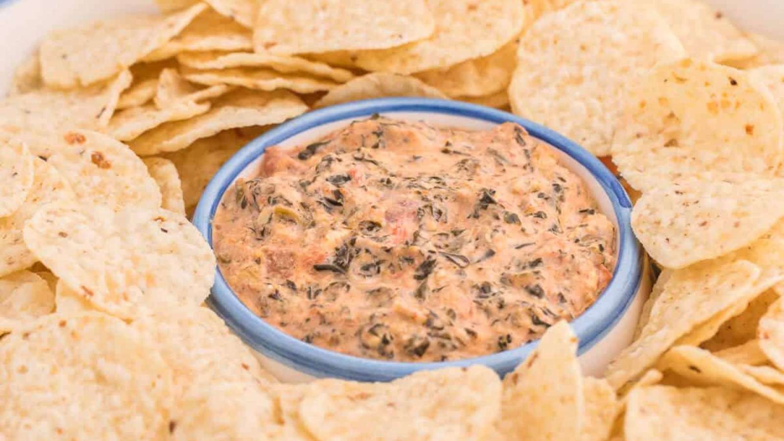 Quick Creamy Texan-Style Spinach Dip