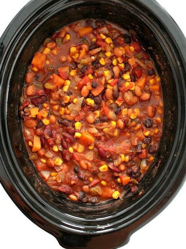 Slow Cooker Vegan Chili Recipe Simplified