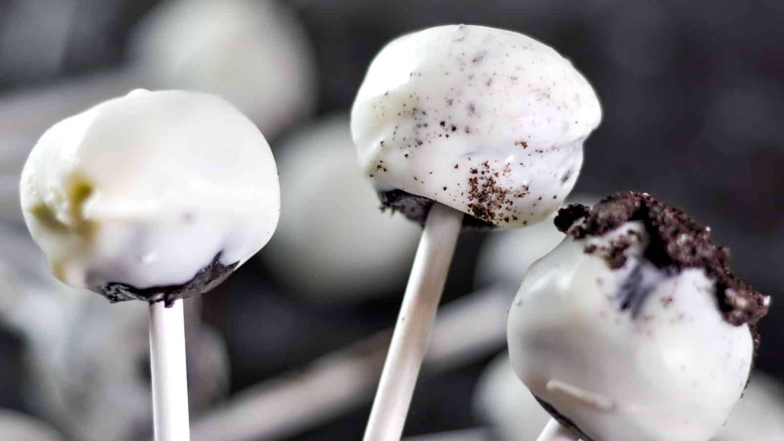 Easy Oreo Cake Pop Treats in Minutes