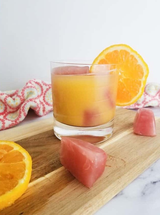 Smoked Winter Cranberry Vodka Fizz