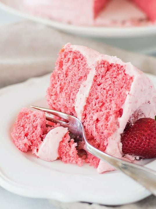 Strawberry Cake with Creamy Strawberry Frosting