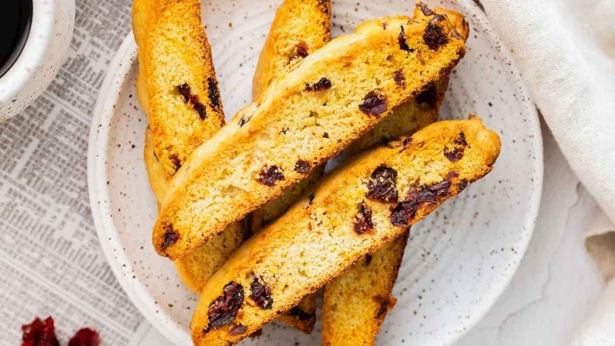 Orange Cranberry Holiday Biscotti Delight