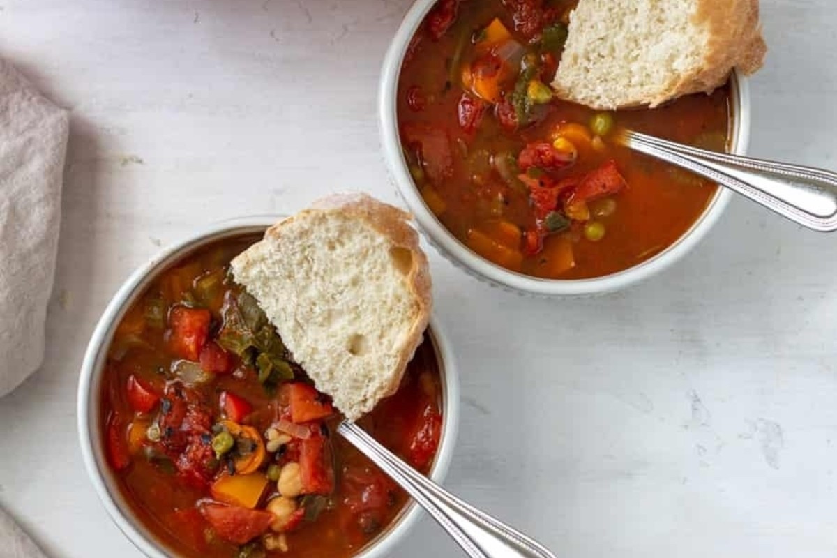 Panera-Style 10 Veggie Soup Recipe