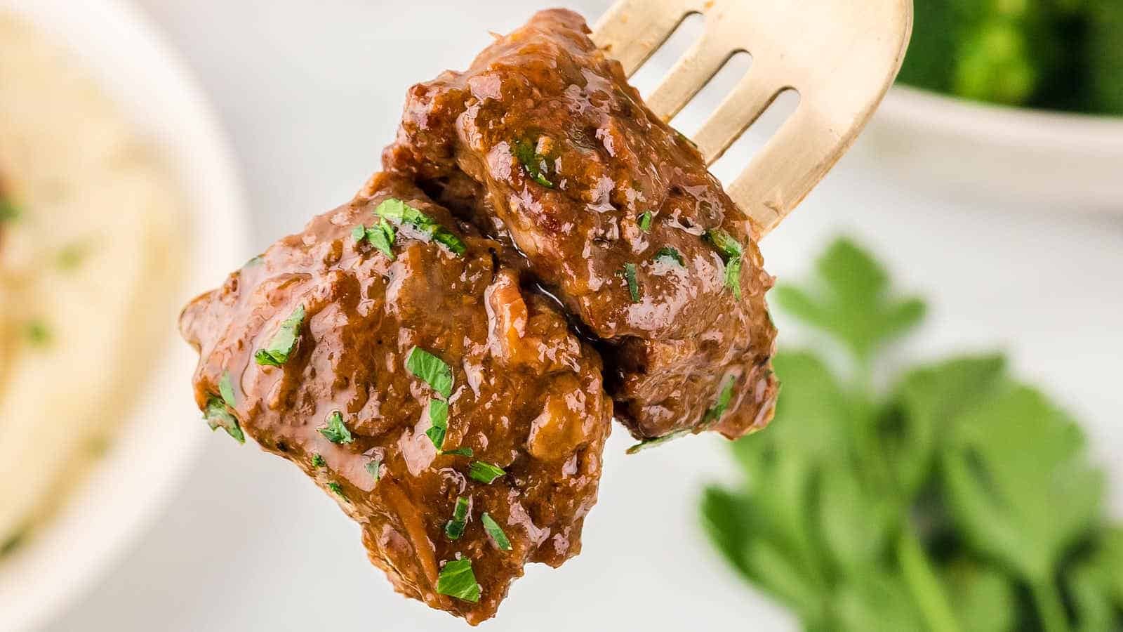 Quick & Tasty Slow Cooker Steak Bites