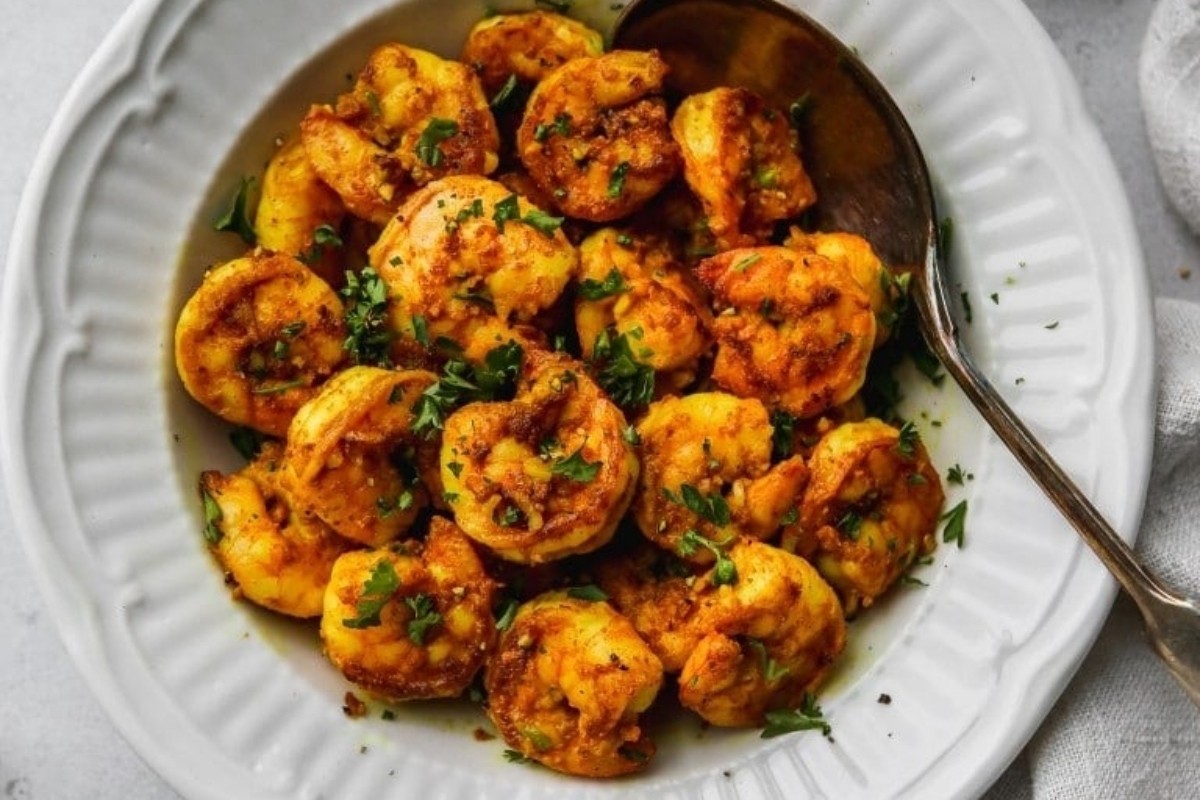 Quick Turmeric Shrimp with Flavorful Twist