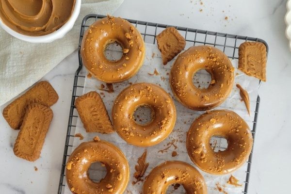Baked Biscoff Delights with Crunchy Topping