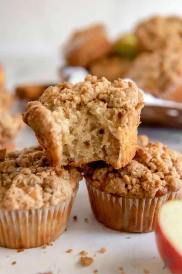 Cinnamon Apple Crumble Muffin Delight