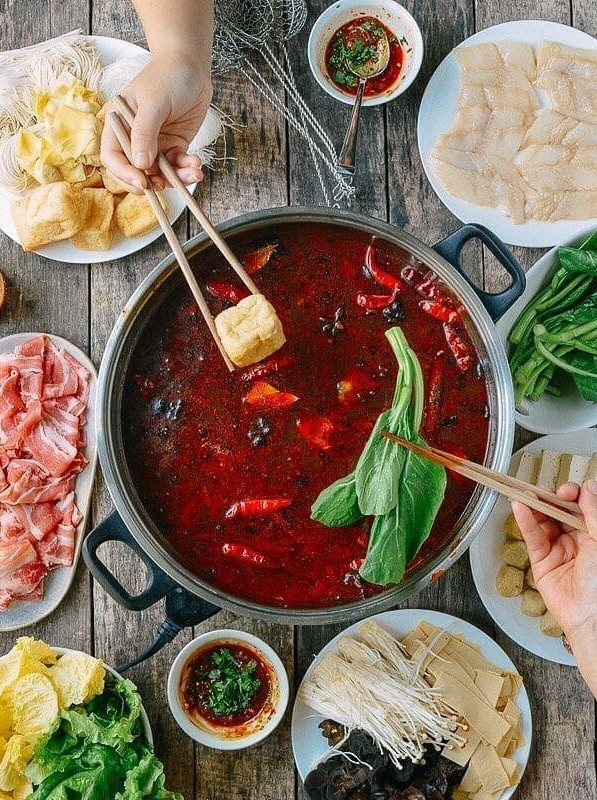 Savoring the Spicy Flavors of Home Hot Pot