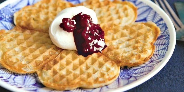 Fluffy Swedish Pancakes with Buttery Twist