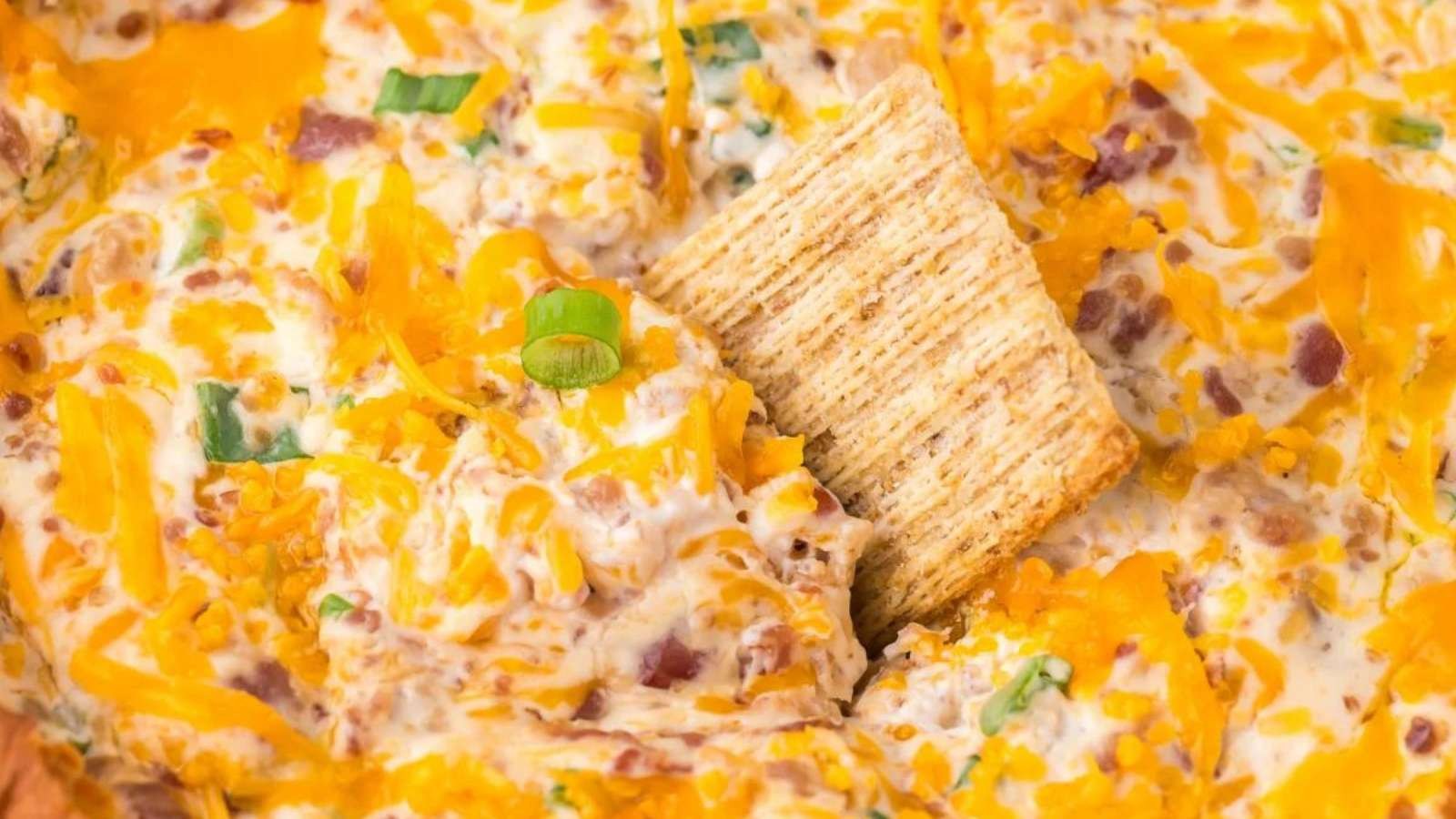 Cheesy Bacon Dip Delight