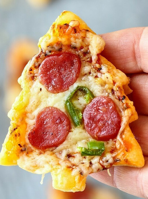 Tree-Shaped Pizza Bites for Christmas