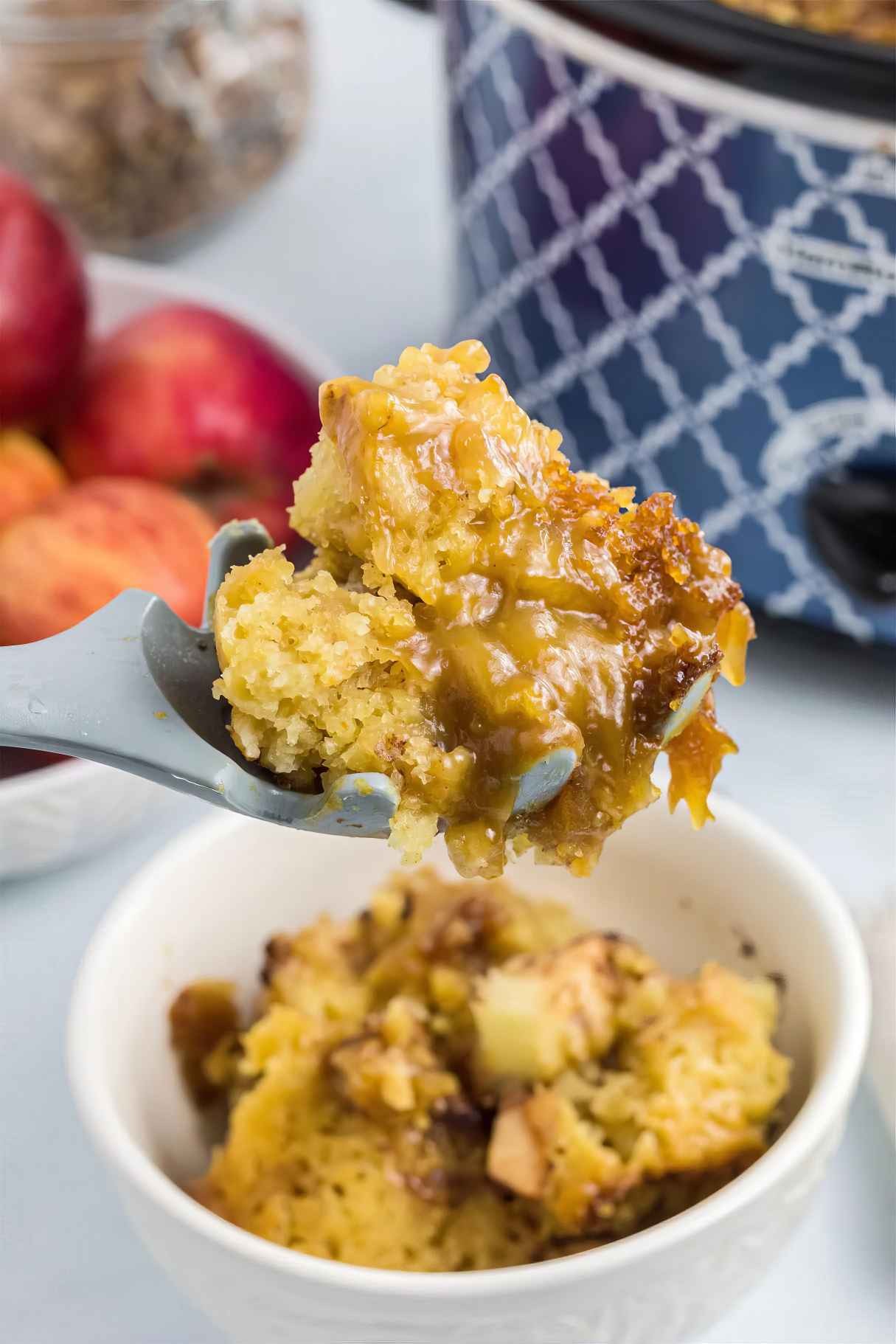 Easy Crockpot Apple Pudding Layer Cake