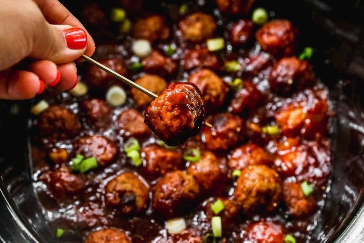 Pineapple BBQ Meatball Delight