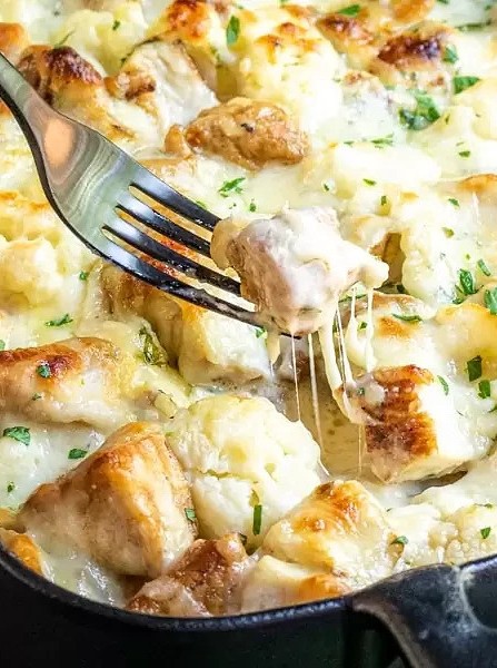 Cheesy Keto Chicken Cauliflower Casserole