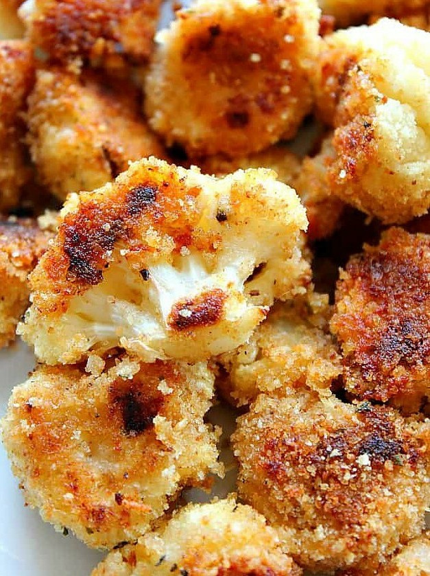 Garlicy Cauliflower Bites with Parmesan Crunch