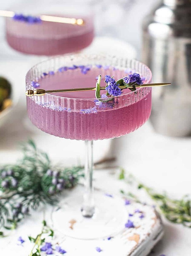 Violet Gin Fizz Champagne Delight