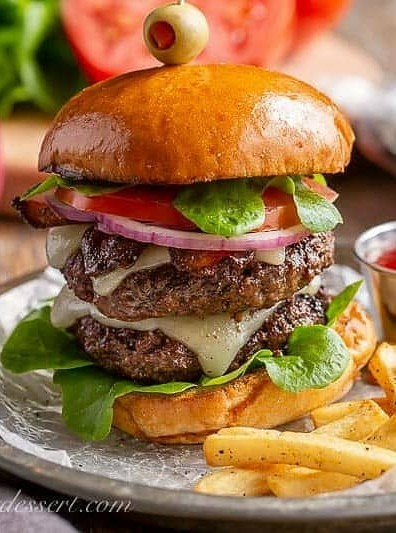 Flavorful Grilled Beef Burgers