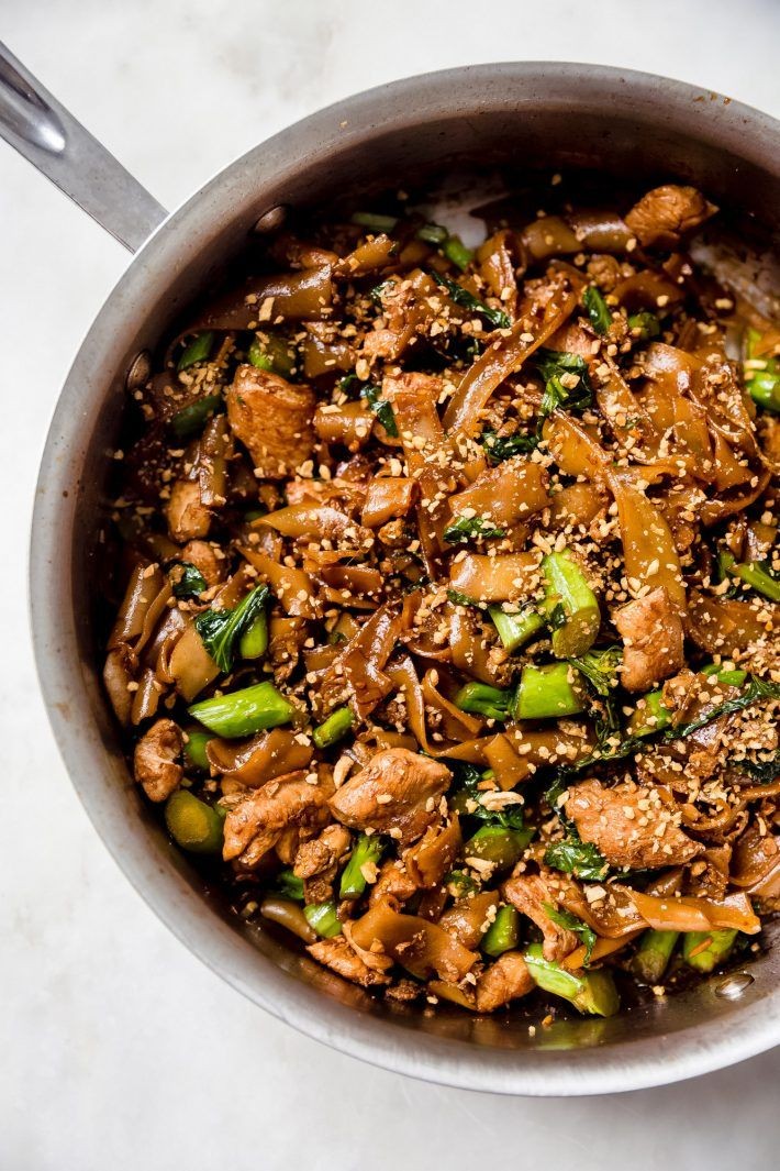 Seafood Noodle Delight with Crunchy Toppings