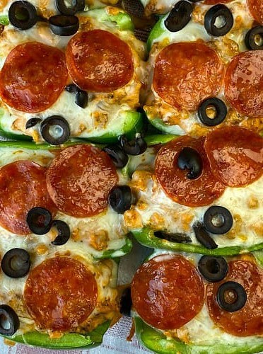 Cheesy Pizza Stuffed Bell Pepper Delights