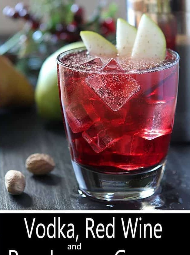 Pear-fect Holiday Cocktail: Red Wine & Vodka Blend