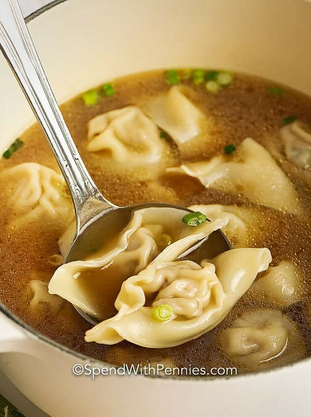 Pork-Filled Wontons in Savory Broth
