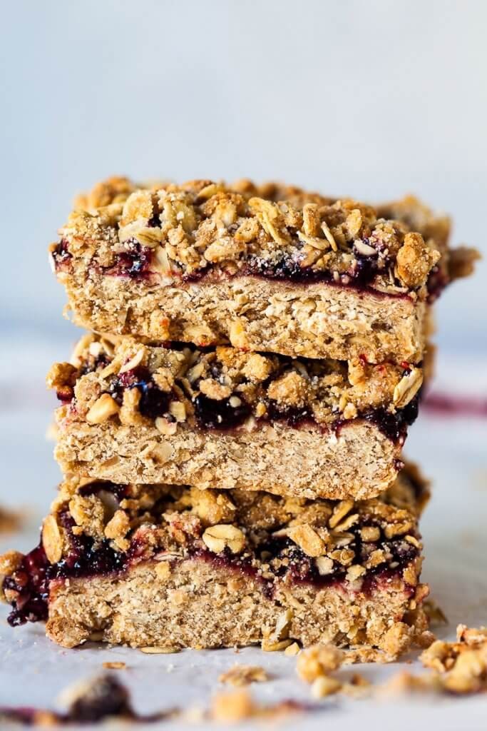 Aronia Crunchy Oat Bites (Vegan)