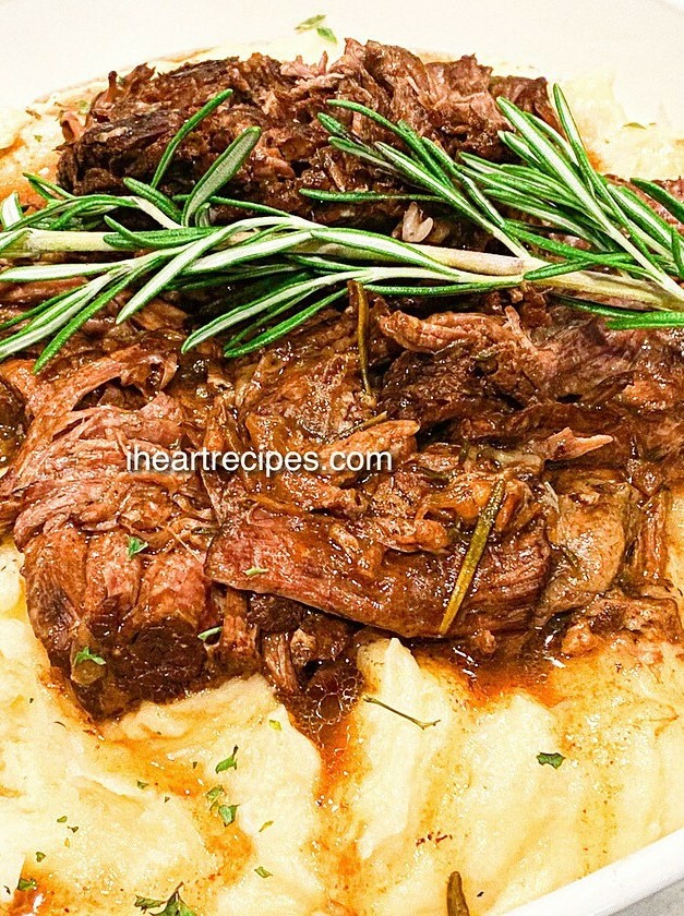 Easy Fall-Apart Beef in Rich Gravy