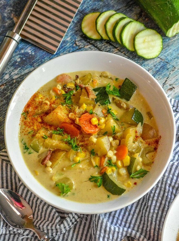 Sweet Corn & Zucchini Summer Chowder