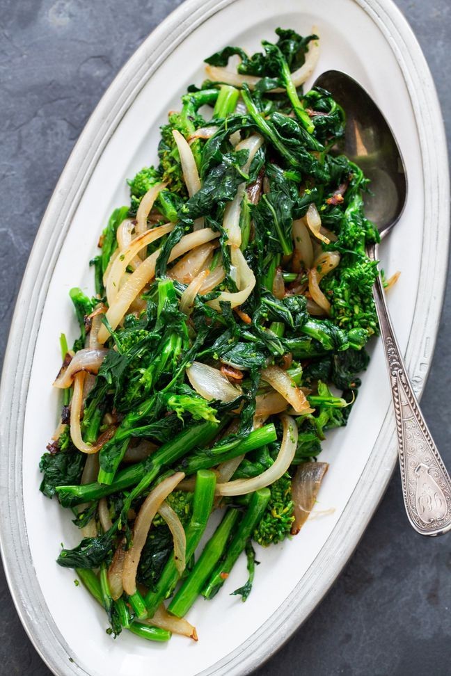 Garlic-Scented Italian Broccoli Rabe Delight