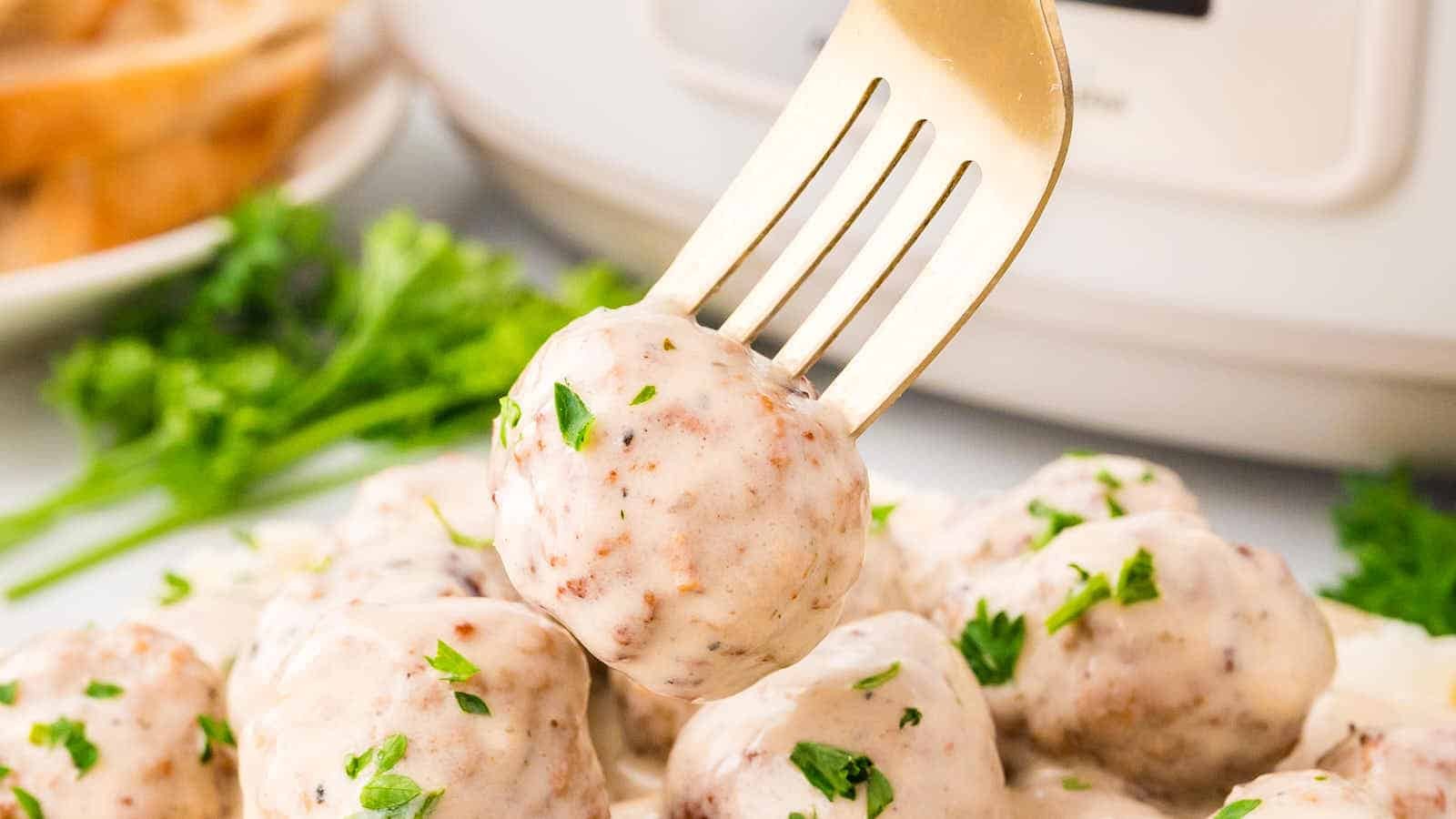 Easy Swedish Meatballs in Rich Sauce