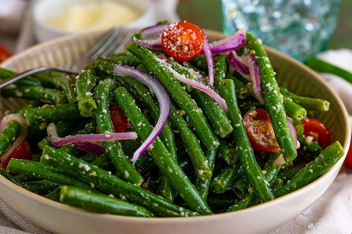 Quick Pickled Green Bean Delight