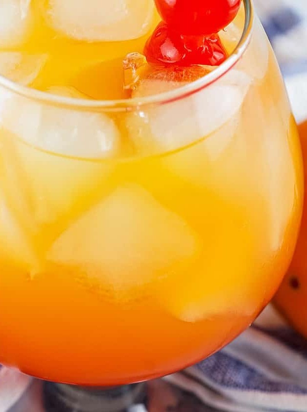 Beachy Peachy Cocktail Delight