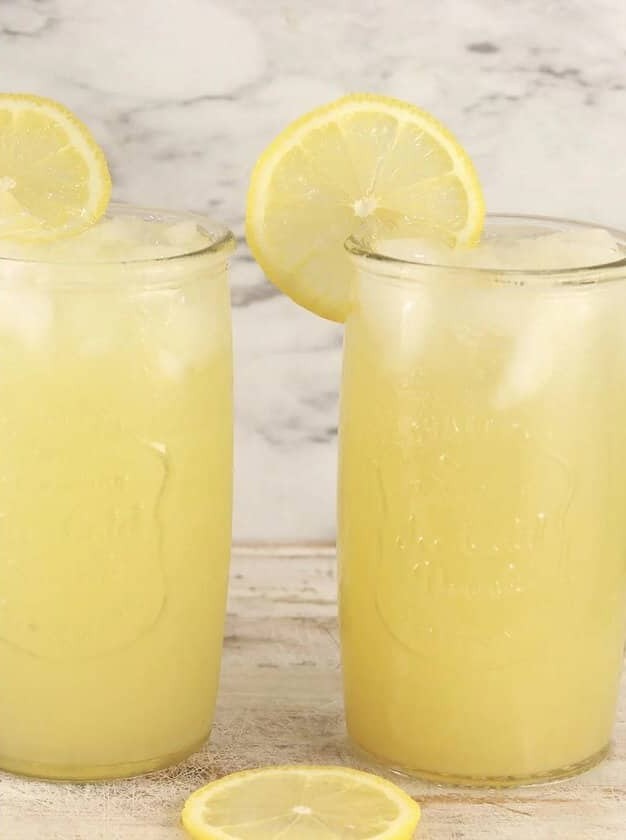 Vodka & Pineapple Refresher