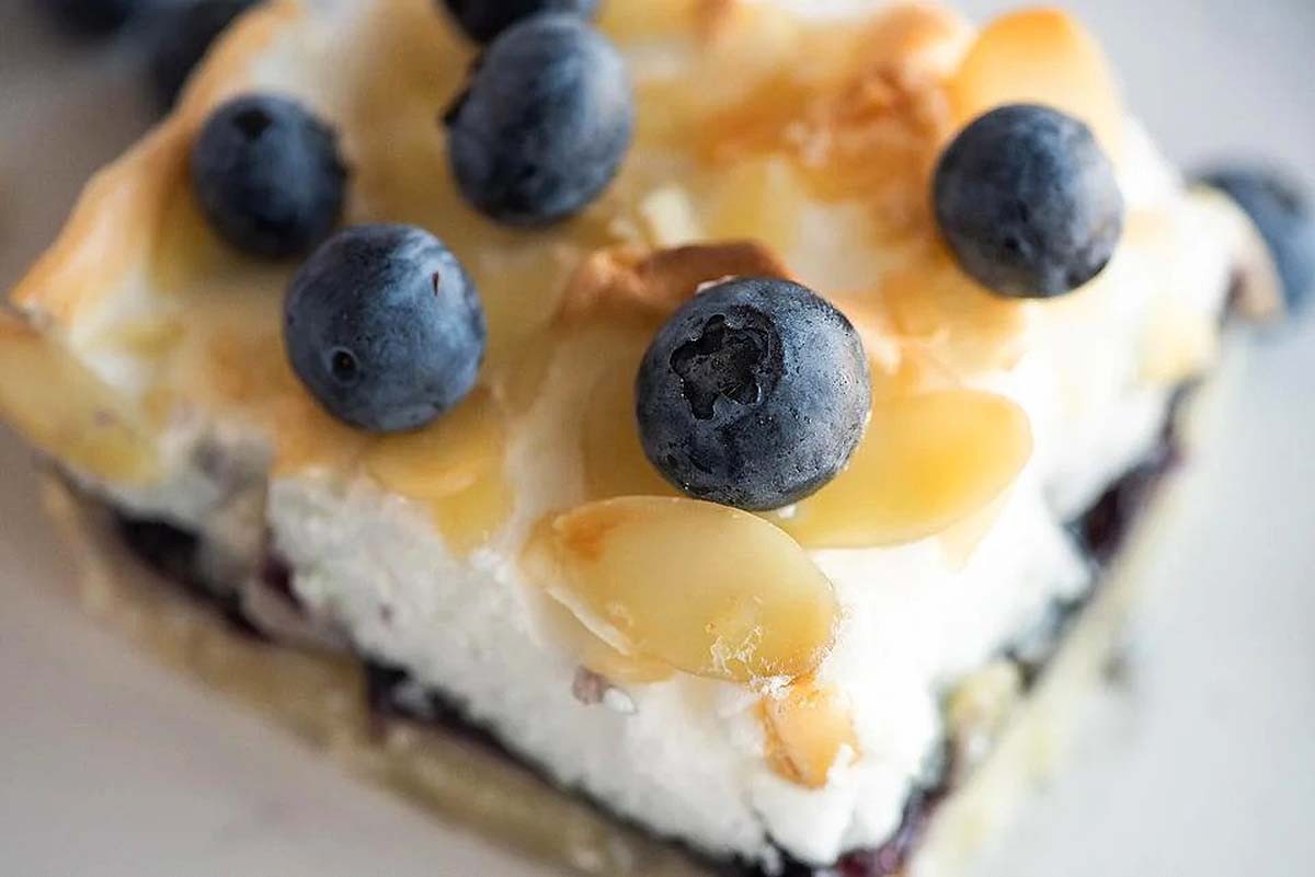 Easy Blueberry Dessert in a Square